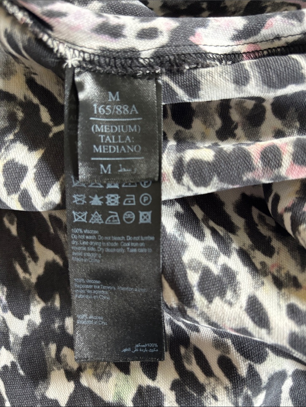AllSaints Button-Front Printed Maxi Dress Animal Print V-Neck w/ Side Slits M - Picture 9 of 9